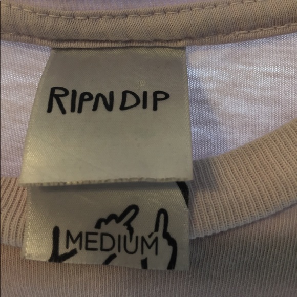Light pink Ripndip tee shirt with cat pocket. - Picture 4 of 7